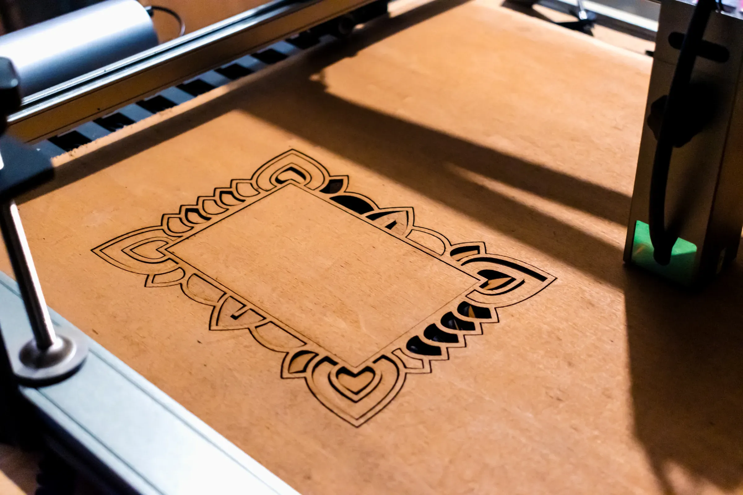 Laser engraving and cutting, using reclaimed wood, upcycling, engraved & custom products ecommerce
