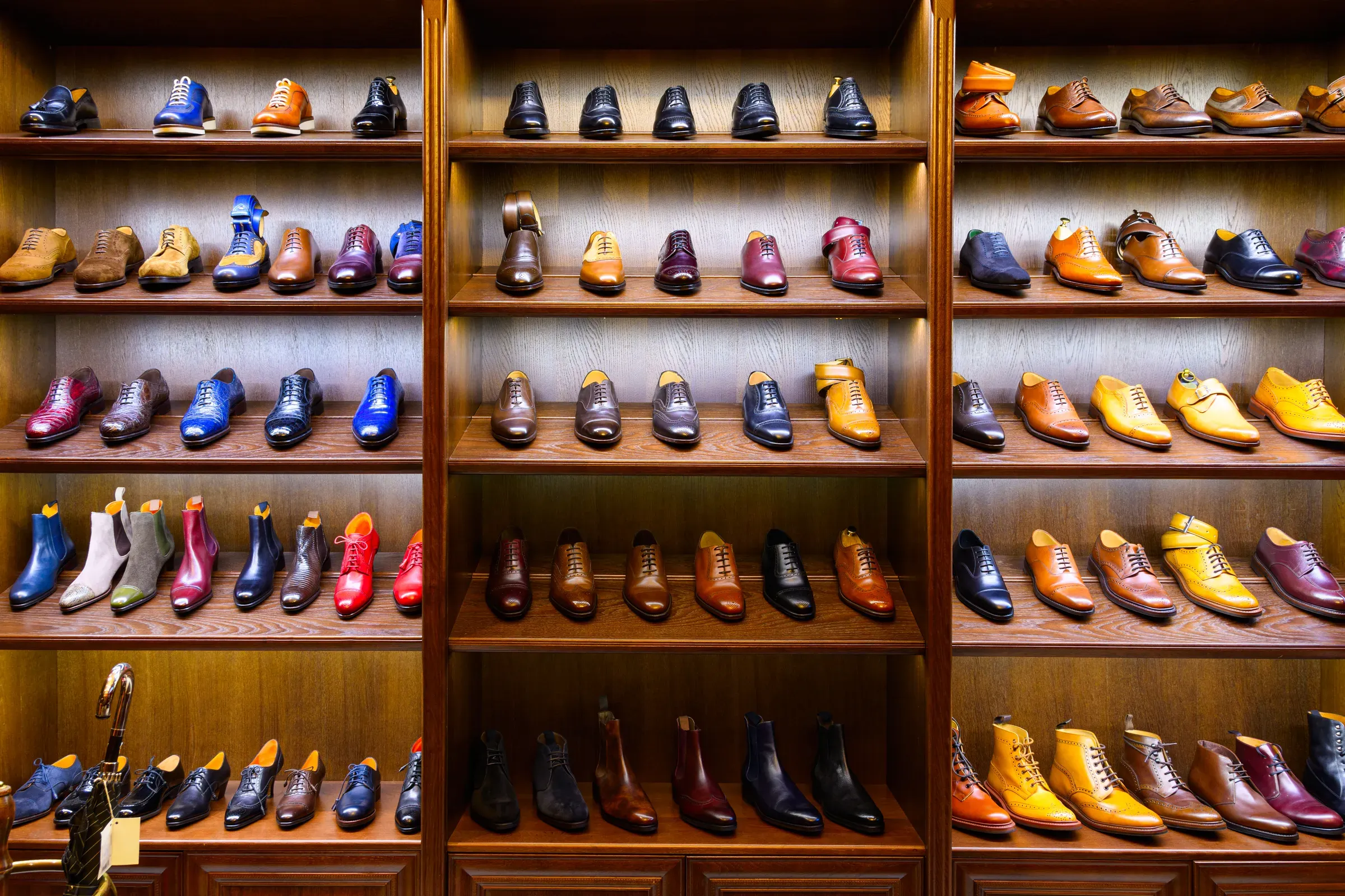 Men footwear boutique store, multi-brand retailers ecommerce